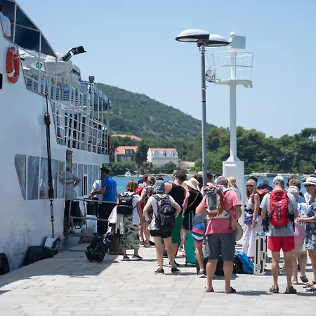 Edna Дубровник